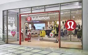 股价数十倍！Lululemon凭什么成为瑜伽届的爱马仕？